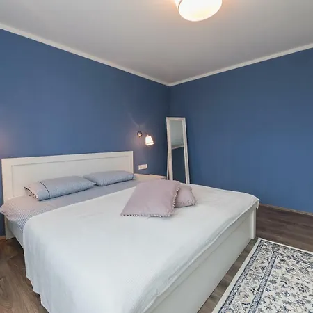 Zara Apartment *