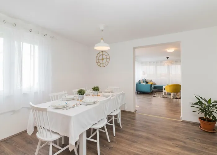 Zara Apartment